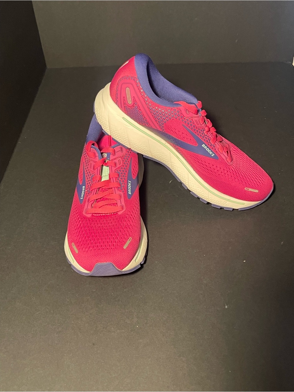 Brooks Ghost 14 Women’s Running Shoes in Hot Pink with Purple Accents